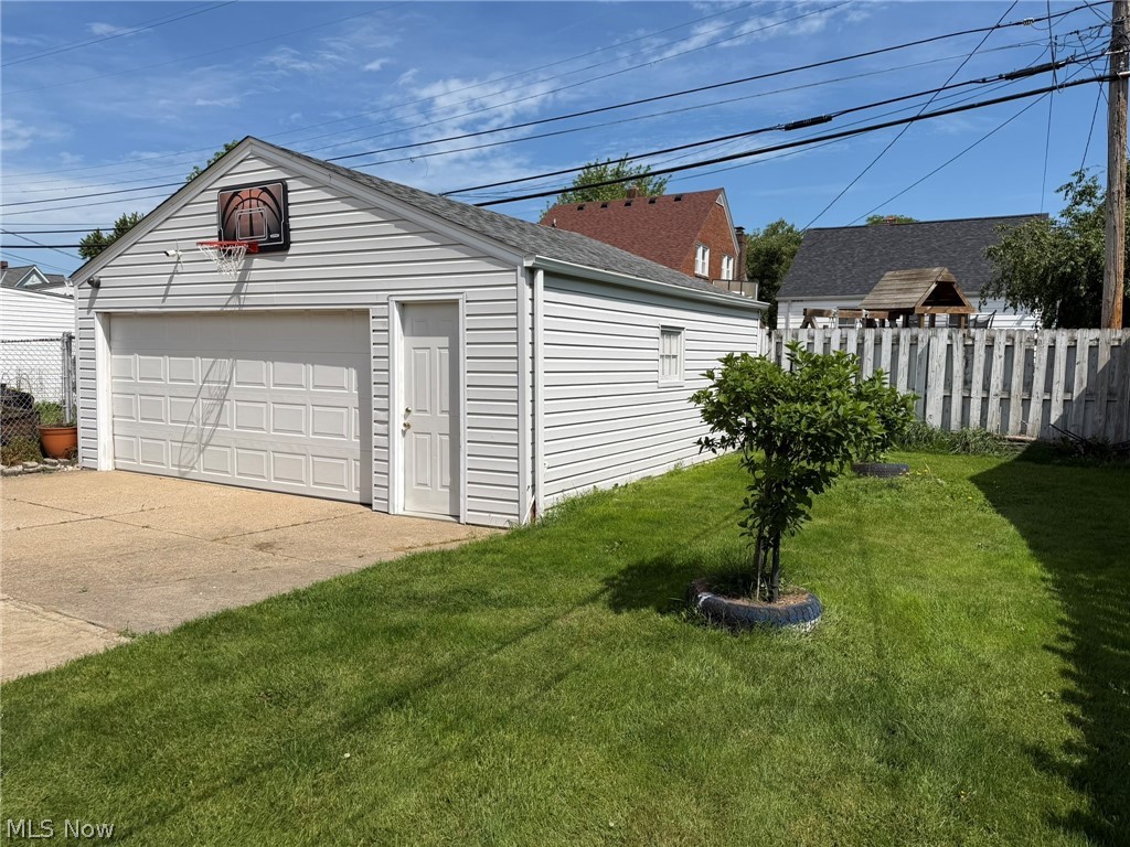 6706 Gilbert Avenue Parma OH 44129