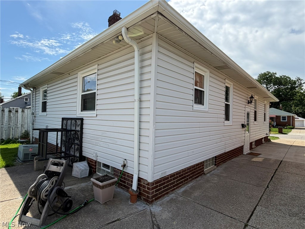 6706 Gilbert Avenue Parma OH 44129