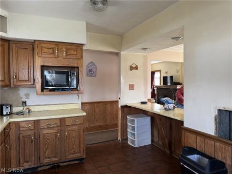 2112 Warren Avenue Akron OH 44320