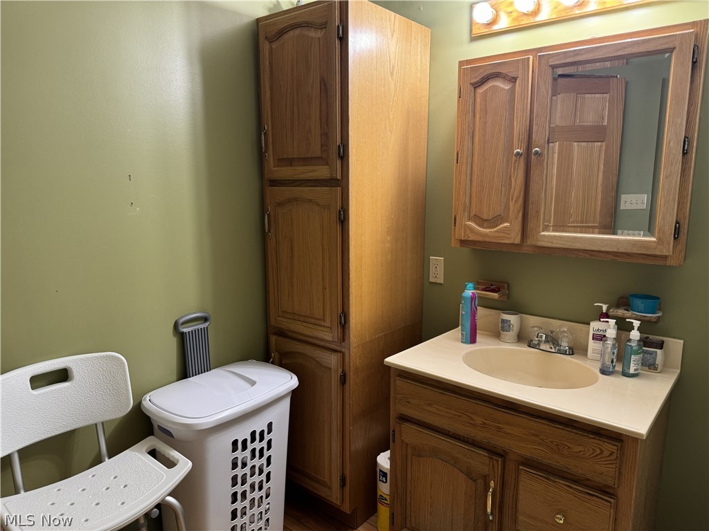 2112 Warren Avenue Akron OH 44320