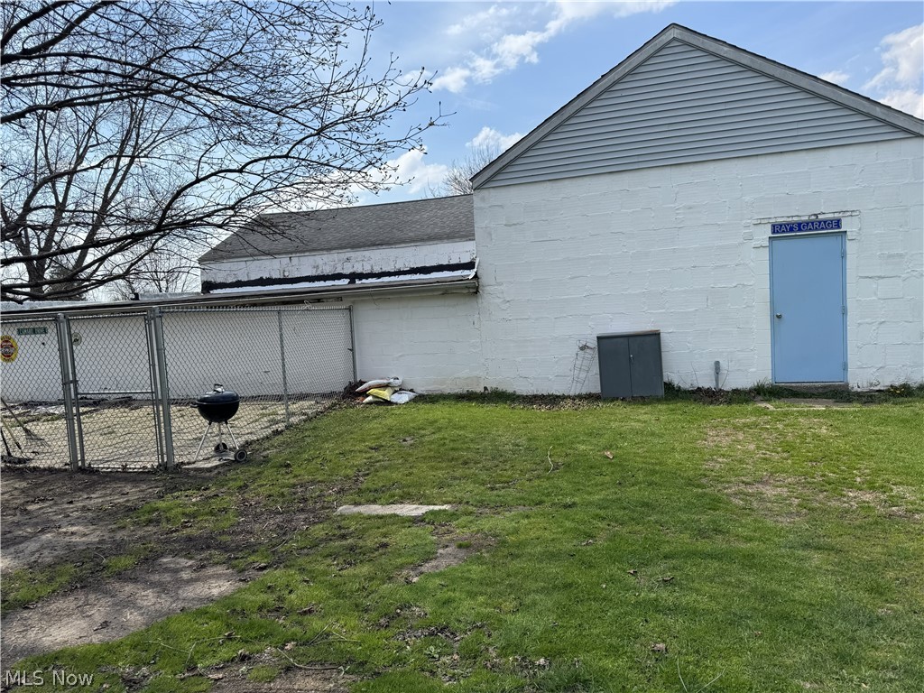 2112 Warren Avenue Akron OH 44320