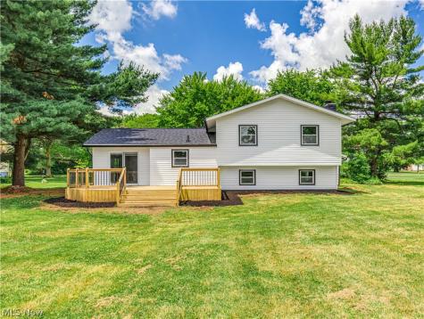 6275 Taylor Road Clinton OH 44216