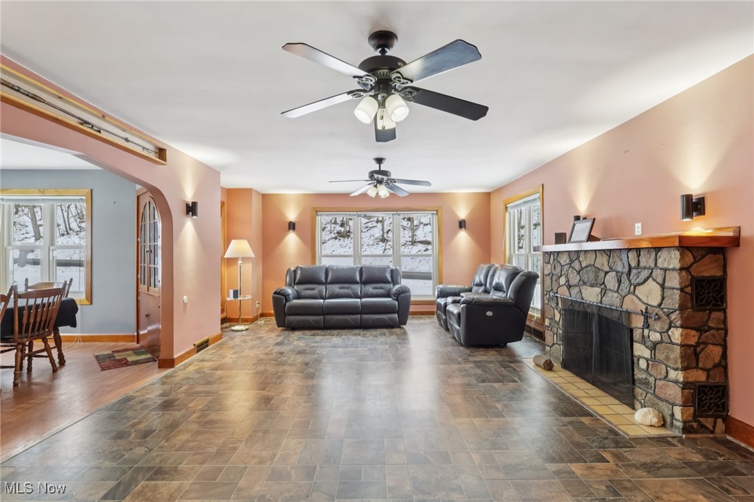 15369 Old Lincoln Highway East Liverpool OH 43920