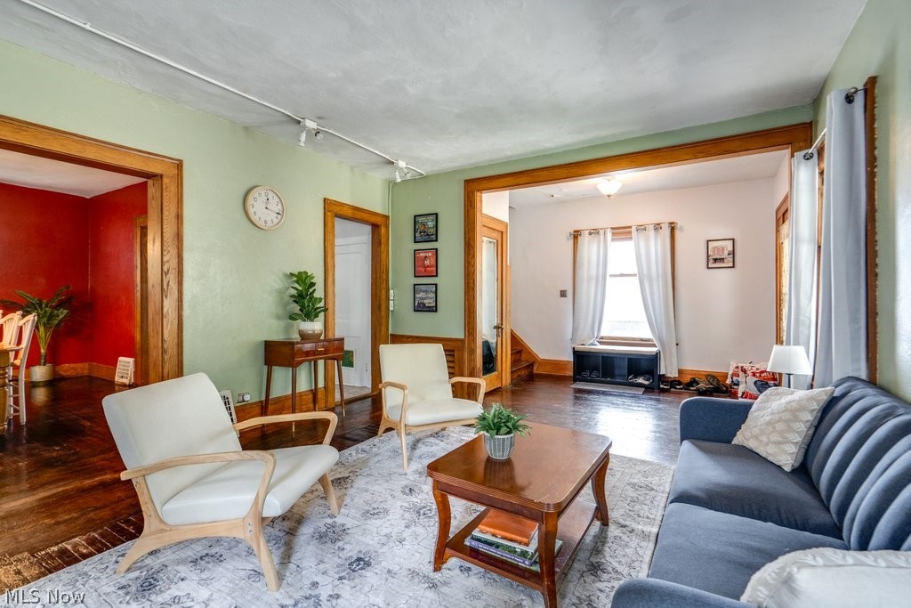 894 Elmore Avenue Akron OH 44302