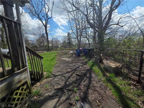 13116 Harvard Avenue Cleveland OH 44105