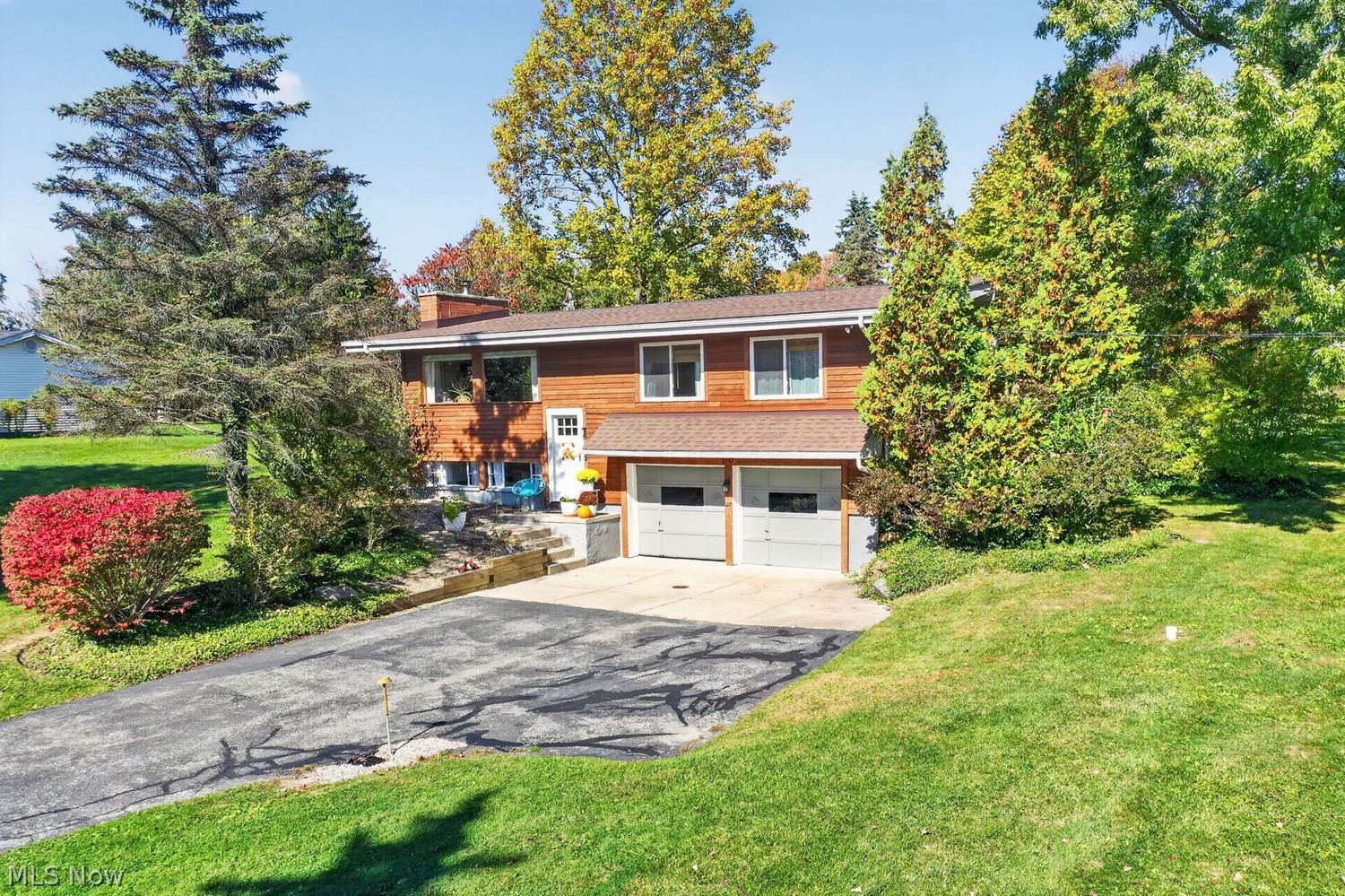 Chesterland OH, 8542 Mulberry Road