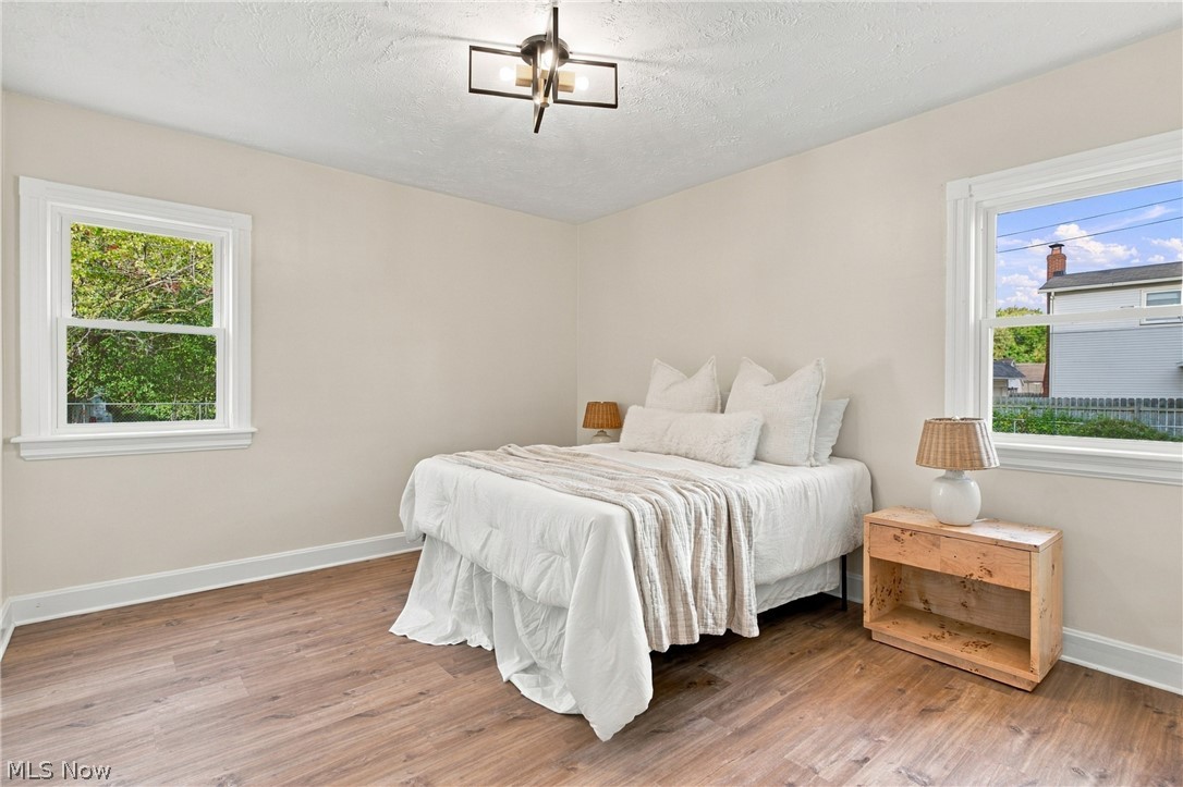 17408 Woodbury Avenue Cleveland OH 44135