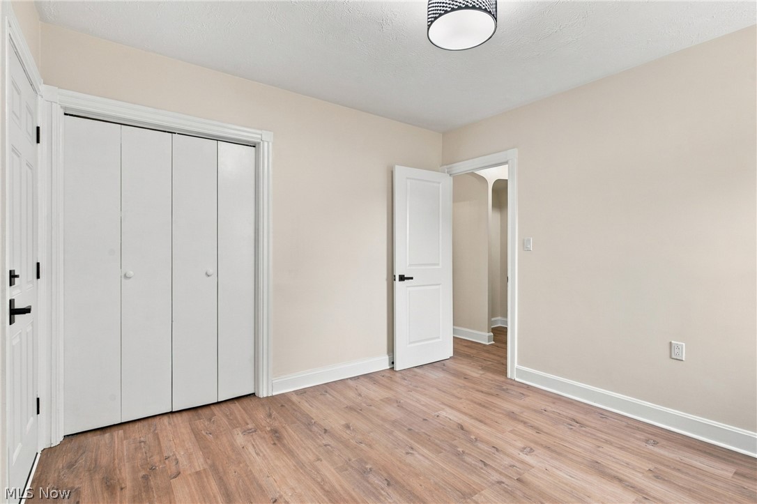 17408 Woodbury Avenue Cleveland OH 44135