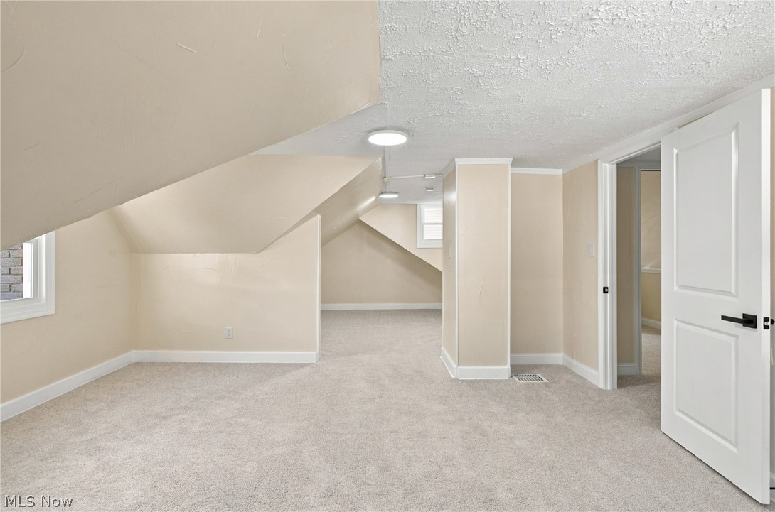 17408 Woodbury Avenue Cleveland OH 44135