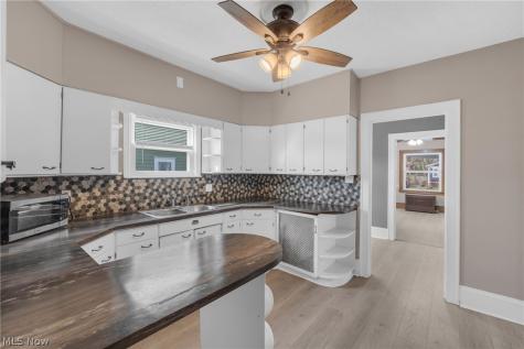 543 Sunset View Drive Akron OH 44320