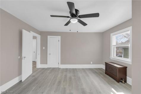 543 Sunset View Drive Akron OH 44320