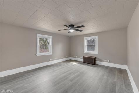 543 Sunset View Drive Akron OH 44320