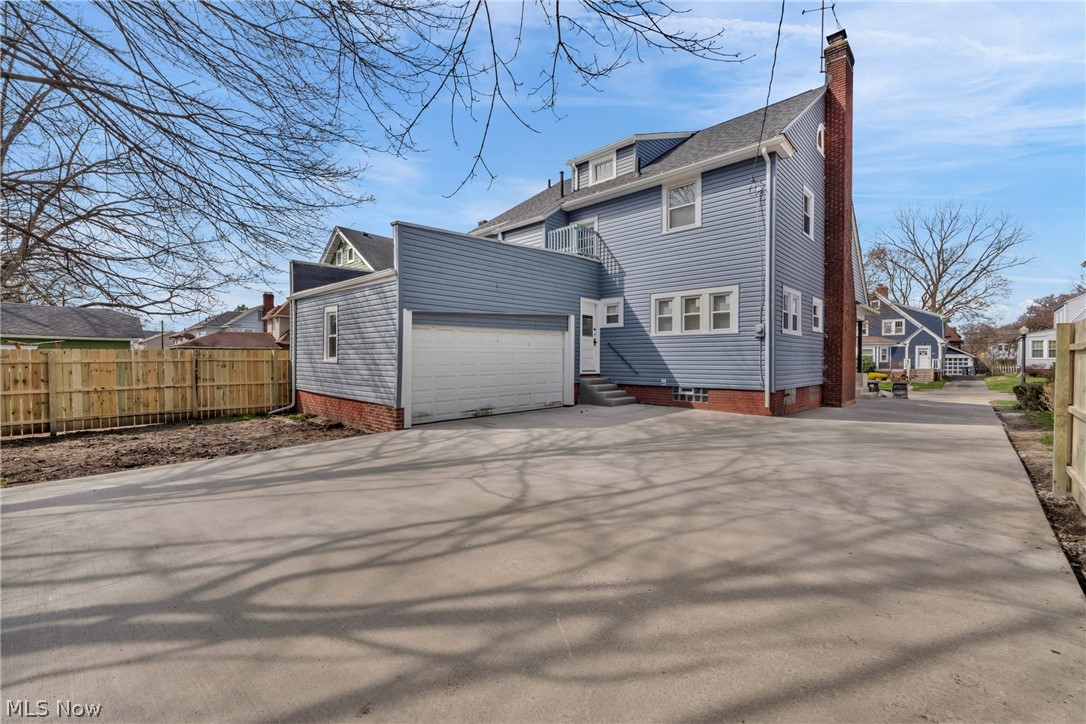 543 Sunset View Drive Akron OH 44320