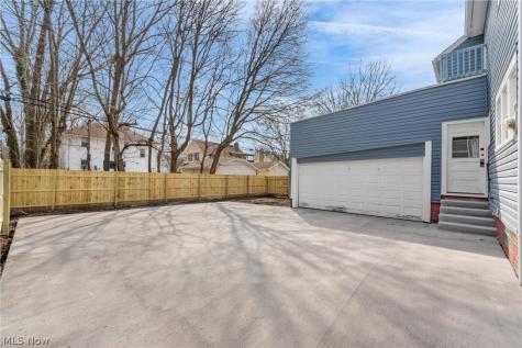 543 Sunset View Drive Akron OH 44320