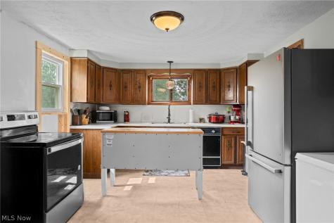 2407 30th Street NE Canton OH 44705