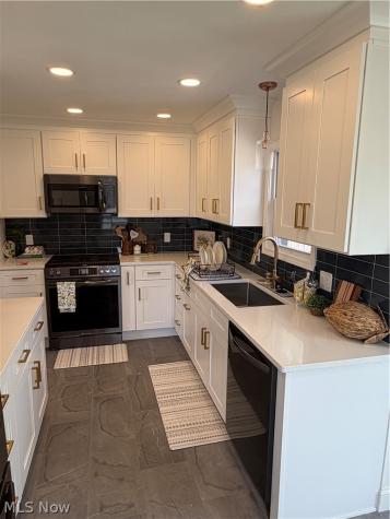 3895 E 189th Street Cleveland OH 44122