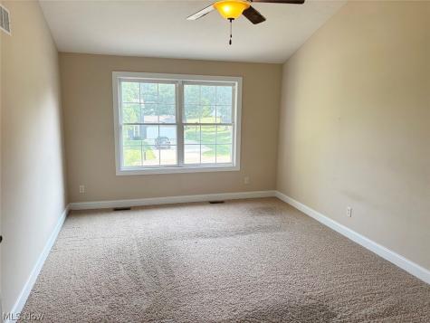 1196 Marigold Street NW Hartville OH 44632