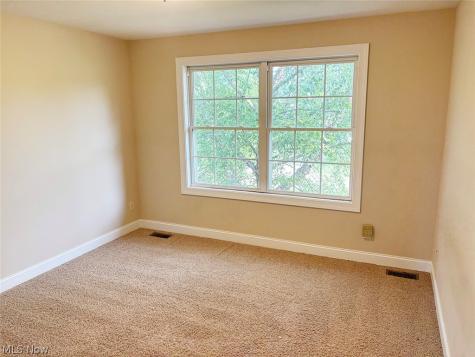 1196 Marigold Street NW Hartville OH 44632
