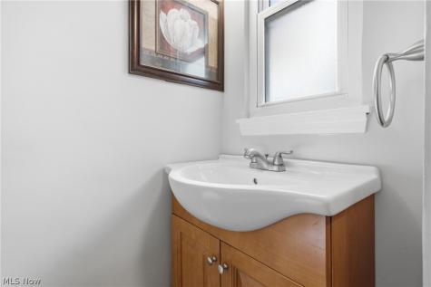 3791 Covington Road South Euclid OH 44121