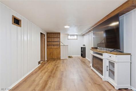 3791 Covington Road South Euclid OH 44121