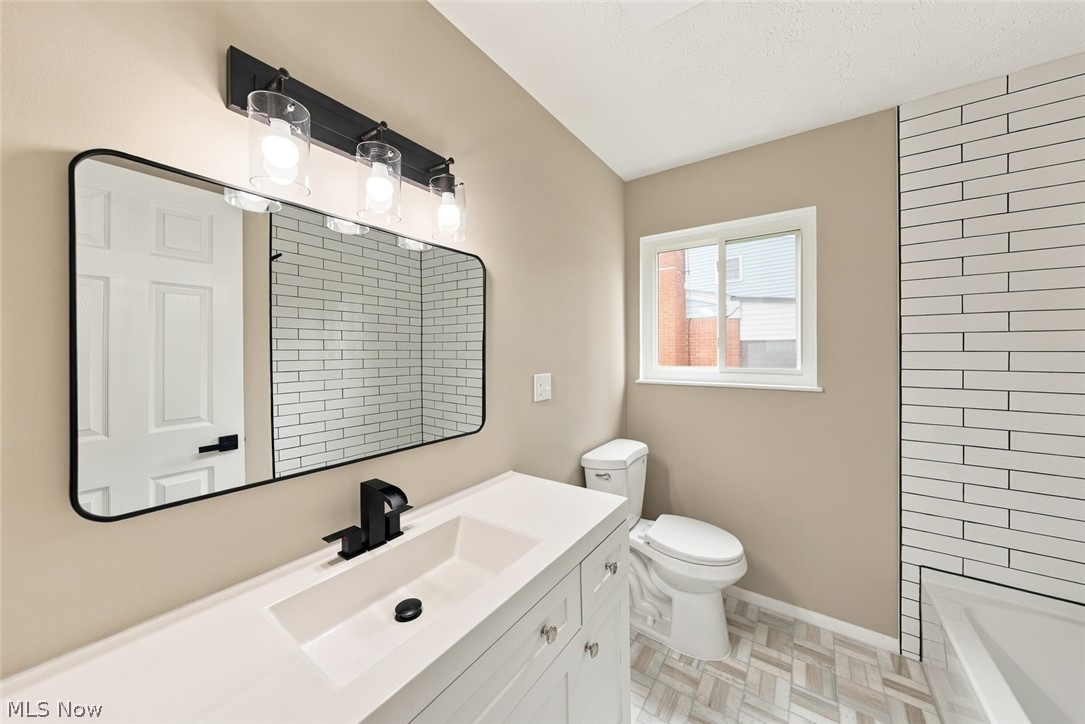 270 Michigan Avenue Elyria OH 44035