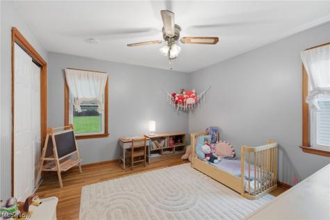 7249 Greenleaf Avenue Parma OH 44130