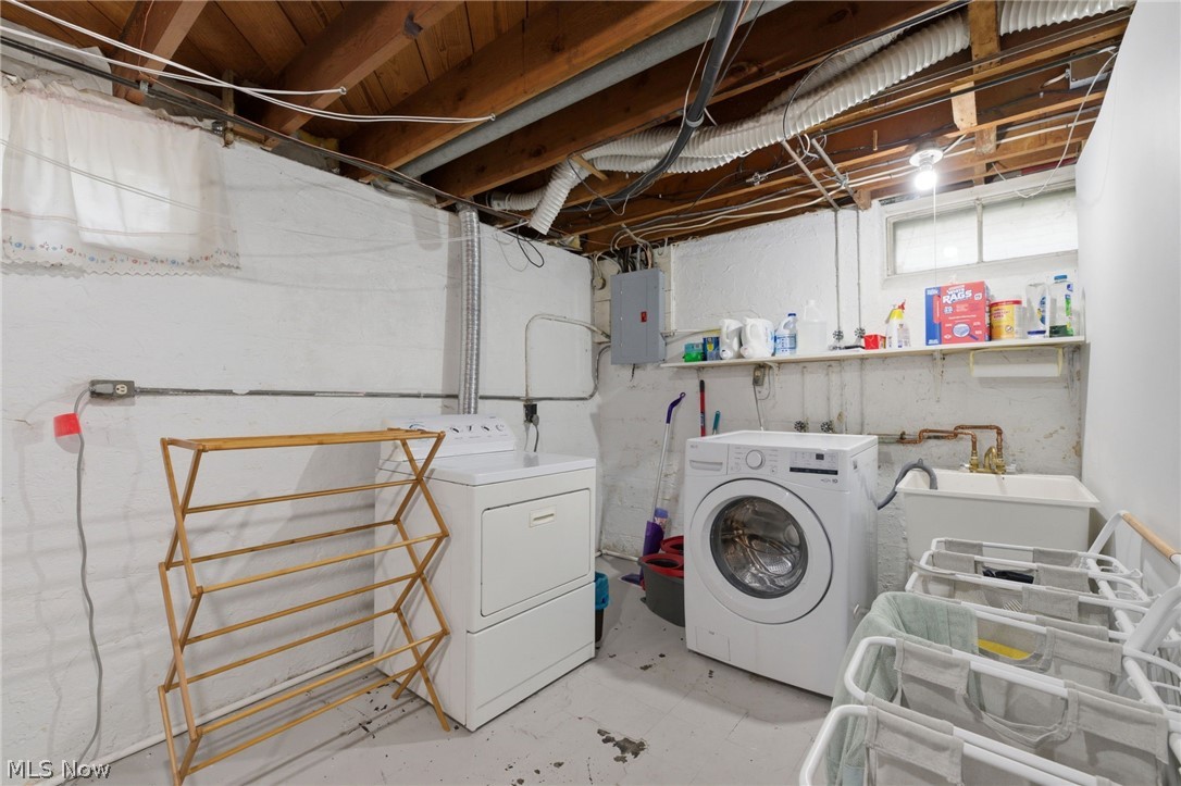 7249 Greenleaf Avenue Parma OH 44130