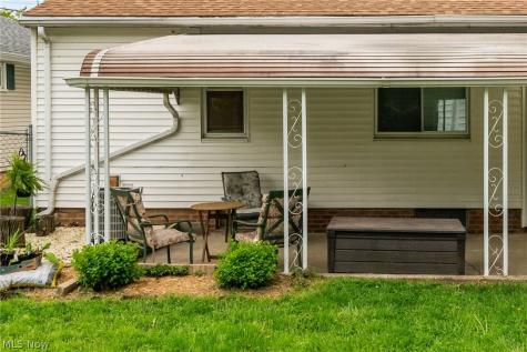 7249 Greenleaf Avenue Parma OH 44130