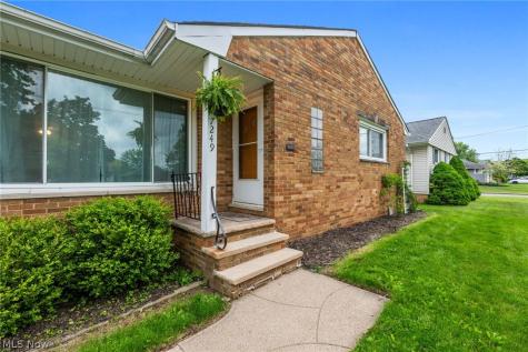 7249 Greenleaf Avenue Parma OH 44130