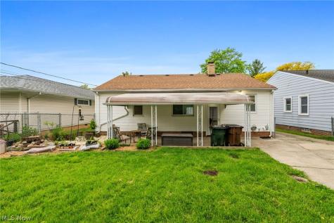 7249 Greenleaf Avenue Parma OH 44130