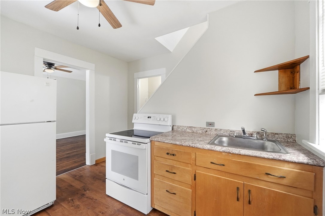 1474 Rosewood Avenue Lakewood OH 44107