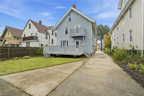 1474 Rosewood Avenue Lakewood OH 44107