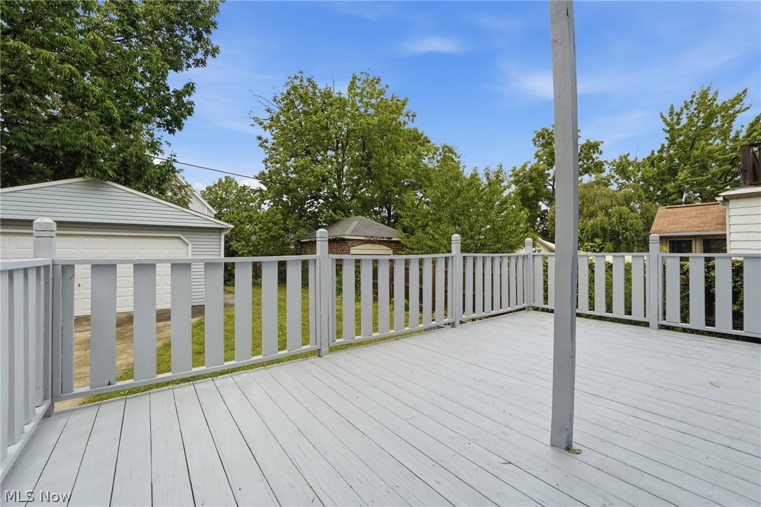 1474 Rosewood Avenue Lakewood OH 44107