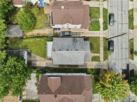 1474 Rosewood Avenue Lakewood OH 44107
