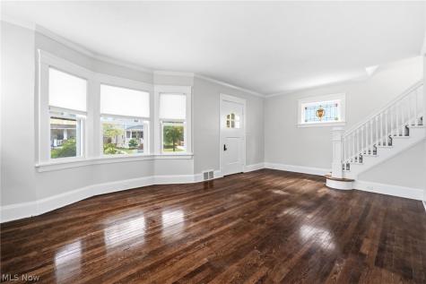 1474 Rosewood Avenue Lakewood OH 44107