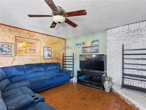 1634 Greenlawn Avenue Akron OH 44301