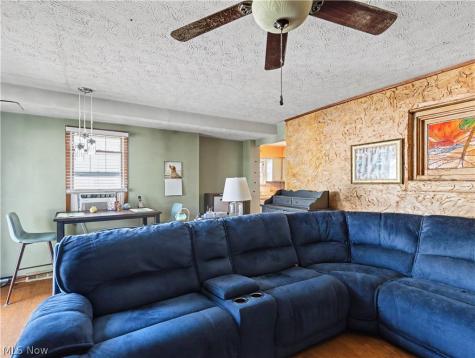 1634 Greenlawn Avenue Akron OH 44301