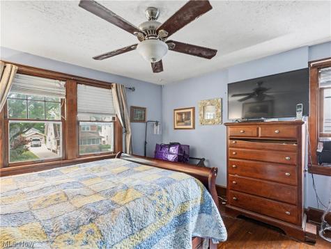 1634 Greenlawn Avenue Akron OH 44301