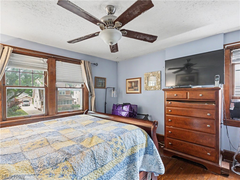 1634 Greenlawn Avenue Akron OH 44301