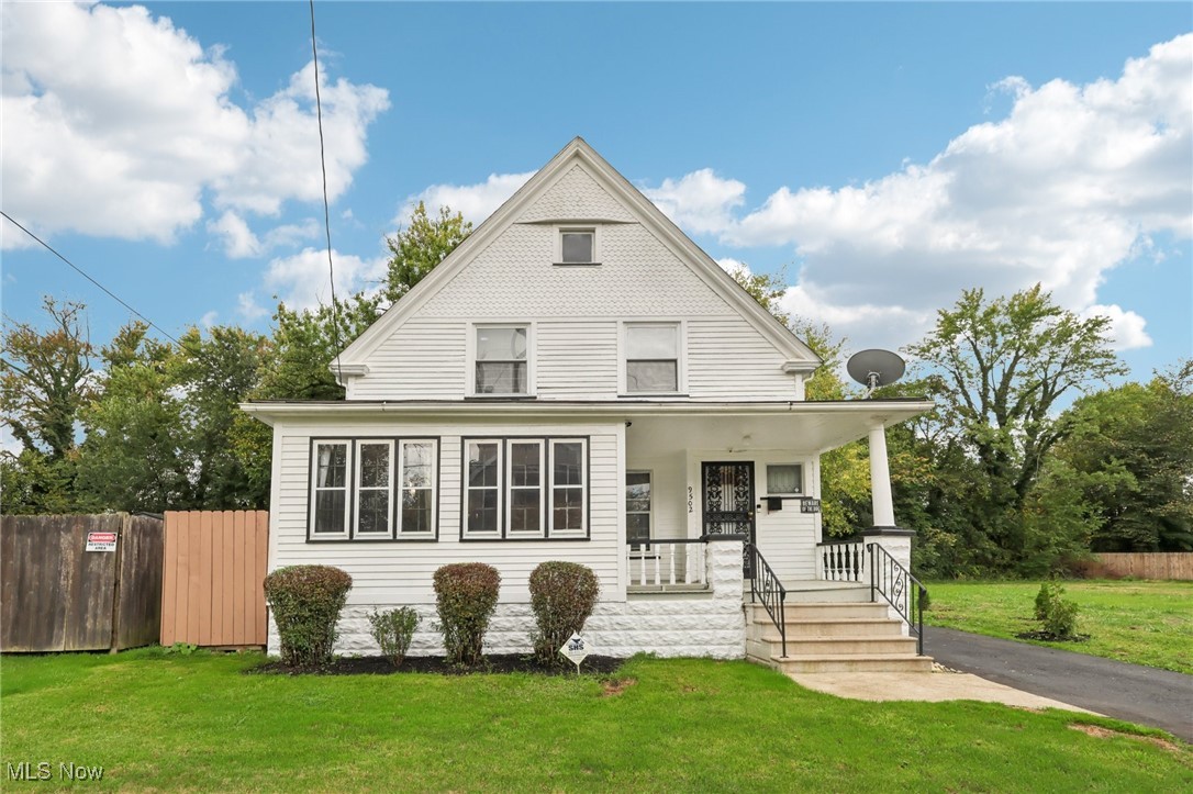 9502 Raymond Avenue Cleveland OH 44104