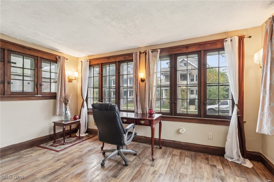 9502 Raymond Avenue Cleveland OH 44104