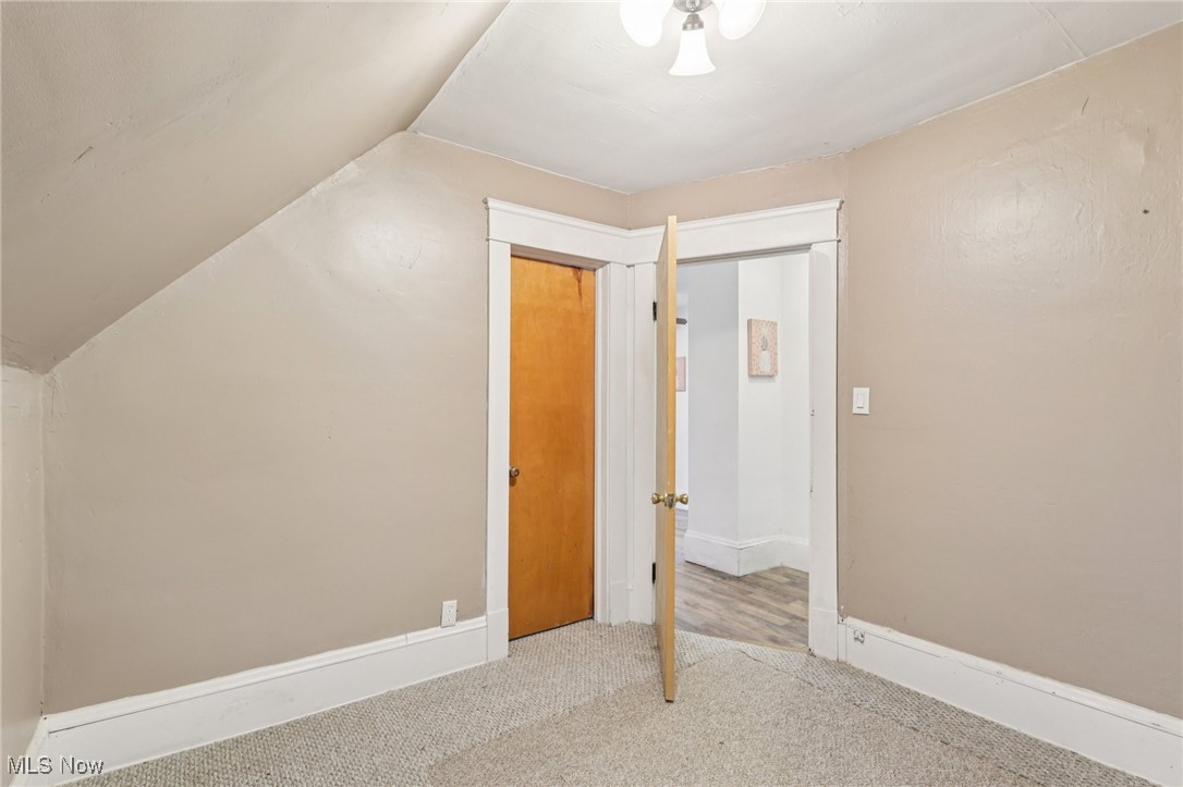 9502 Raymond Avenue Cleveland OH 44104