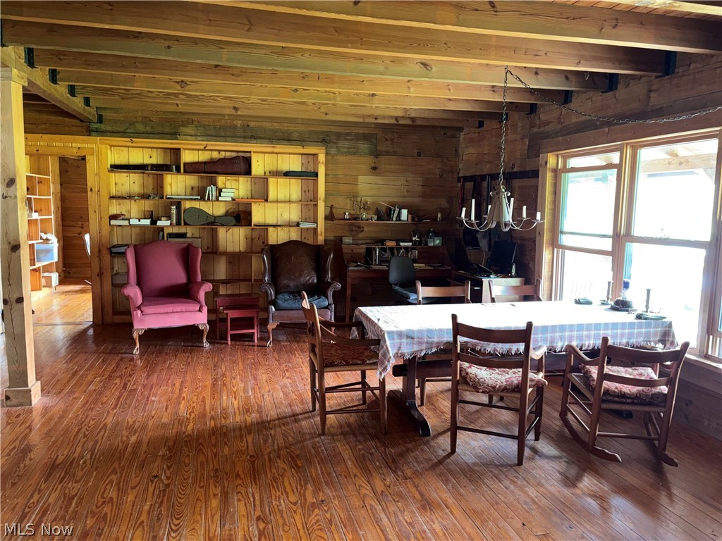 7313 County Road 22 Lakeville OH 44638