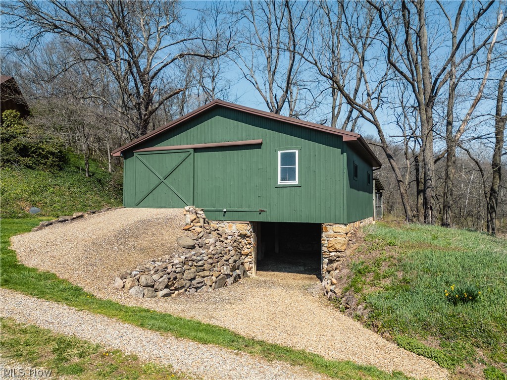 7313 County Road 22 Lakeville OH 44638