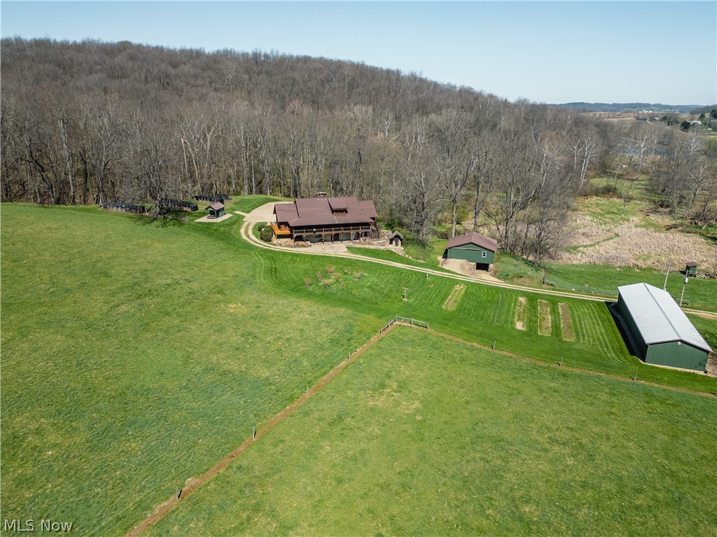 7313 County Road 22 Lakeville OH 44638