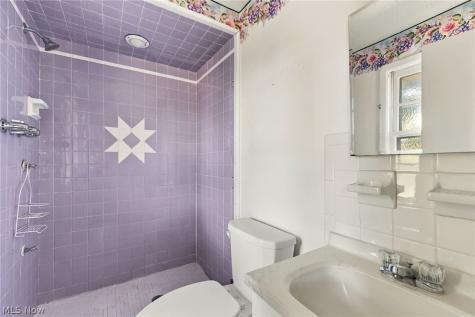 1833 Aldersgate Drive Lyndhurst OH 44124
