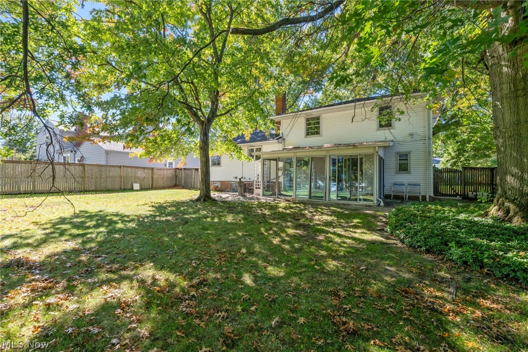 1833 Aldersgate Drive Lyndhurst OH 44124