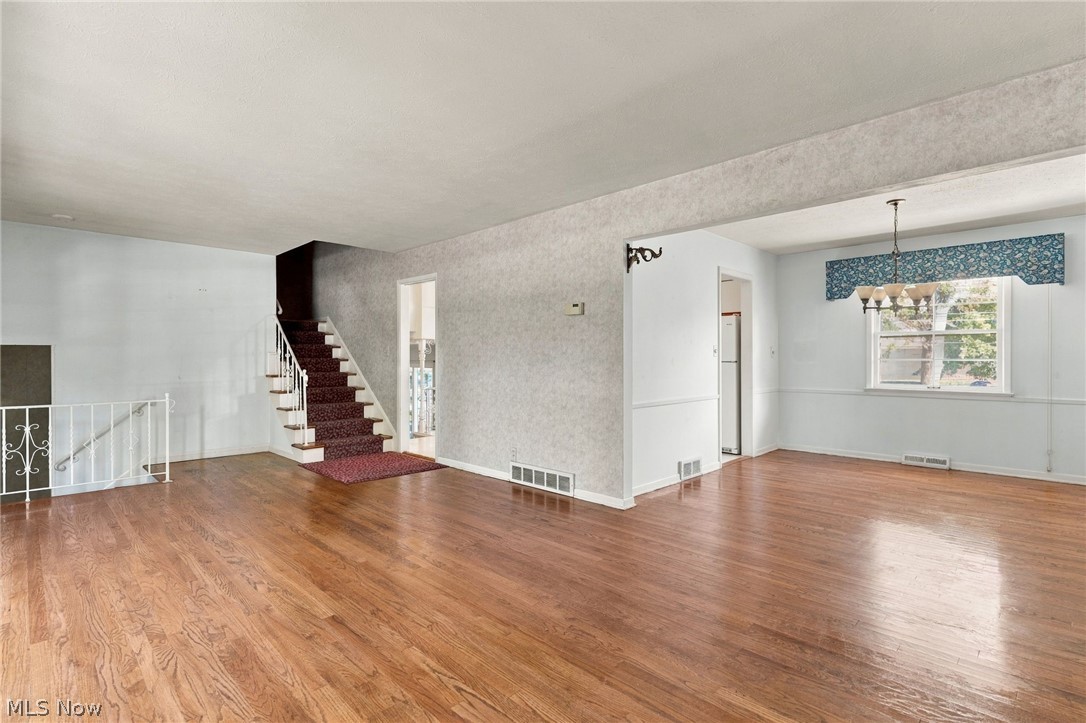1833 Aldersgate Drive Lyndhurst OH 44124