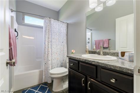 9684 Emerald Bluff Circle NW Canal Fulton OH 44614