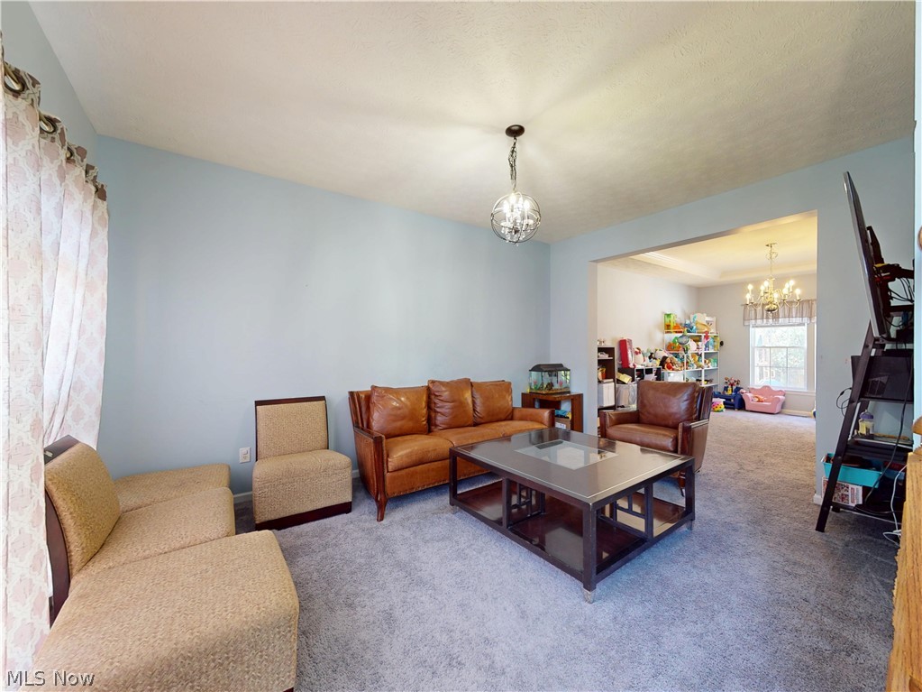 4484 Castlegate Boulevard Uniontown OH 44685